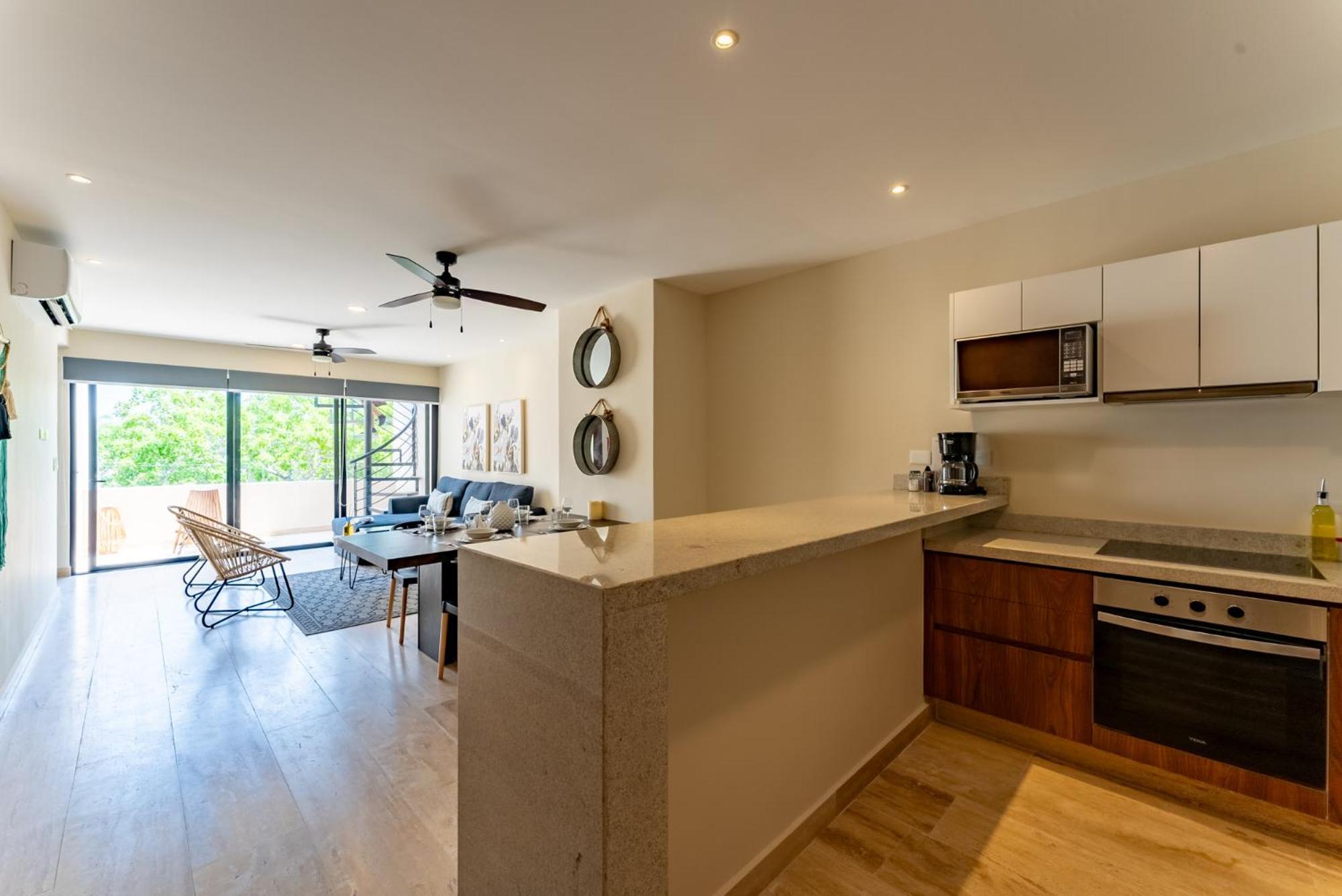 Luxury Gym Jacuzzi Wifi Starlink Apartment